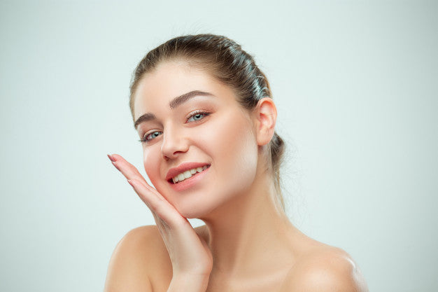 Tips and Tricks to Discover The Best Face Wash for Glowing Skin!